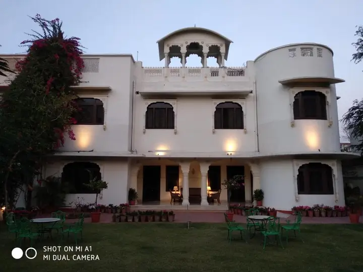 Джайпур: Hotel Megh Niwas