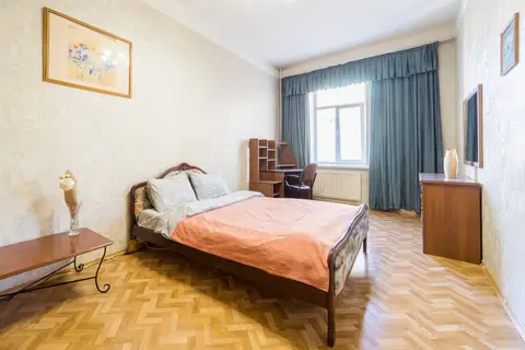 Апартаменты "Адмиралтейские" в центре Петербурга — фото 1