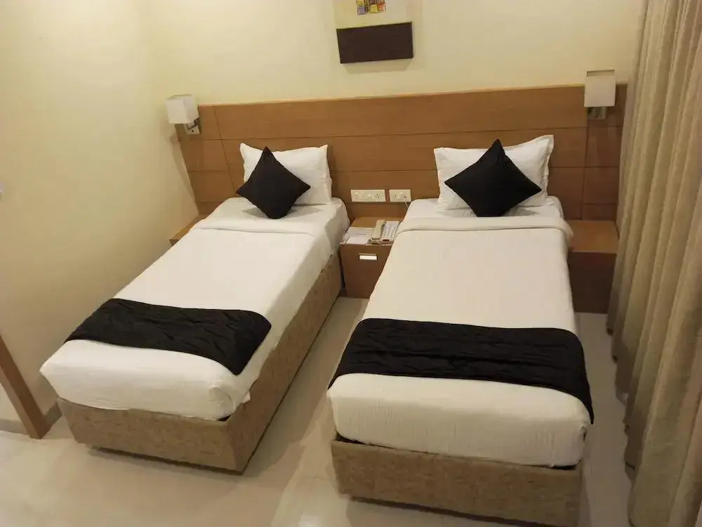 Раджамундри: La Hospin Hotel