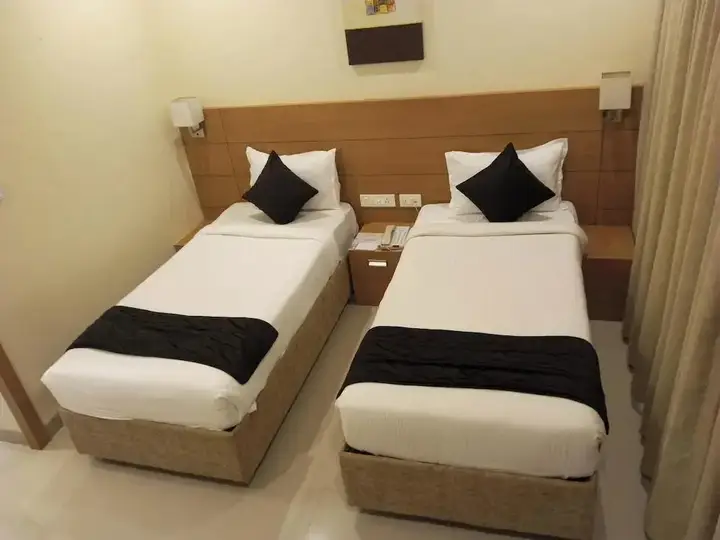 Раджамундри: La Hospin Hotel