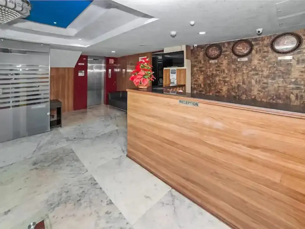 Ахмедабад: Hotel Kohinoor Plaza