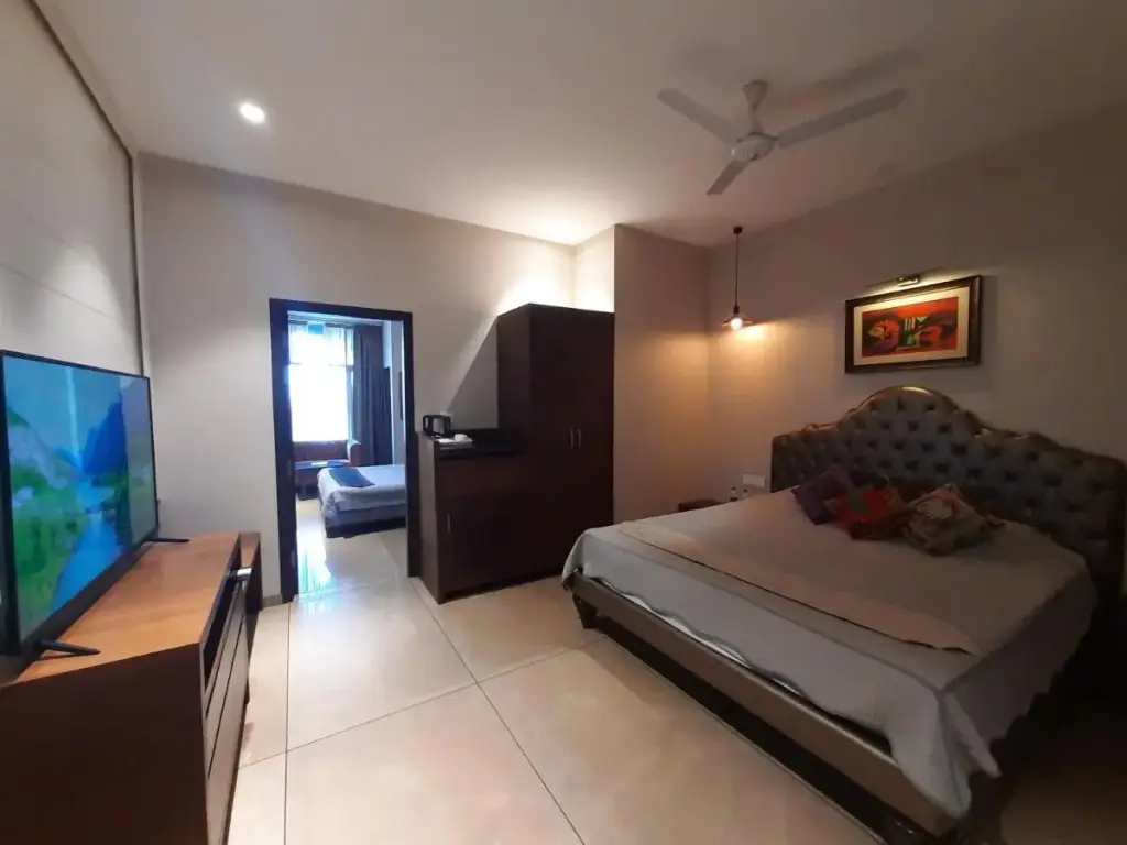 Казаули: Hotel Kasauli Regency