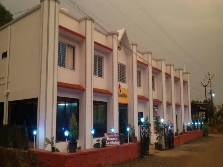 FabHotel Anmol's Inn Mahableshwar — фото 1