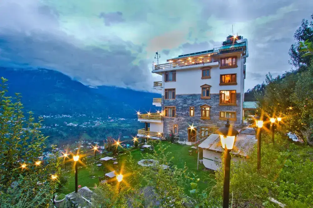Манали: Vivaan The Sunrise Resort