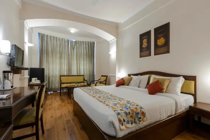 Мератх: Hotel Crystal Palace
