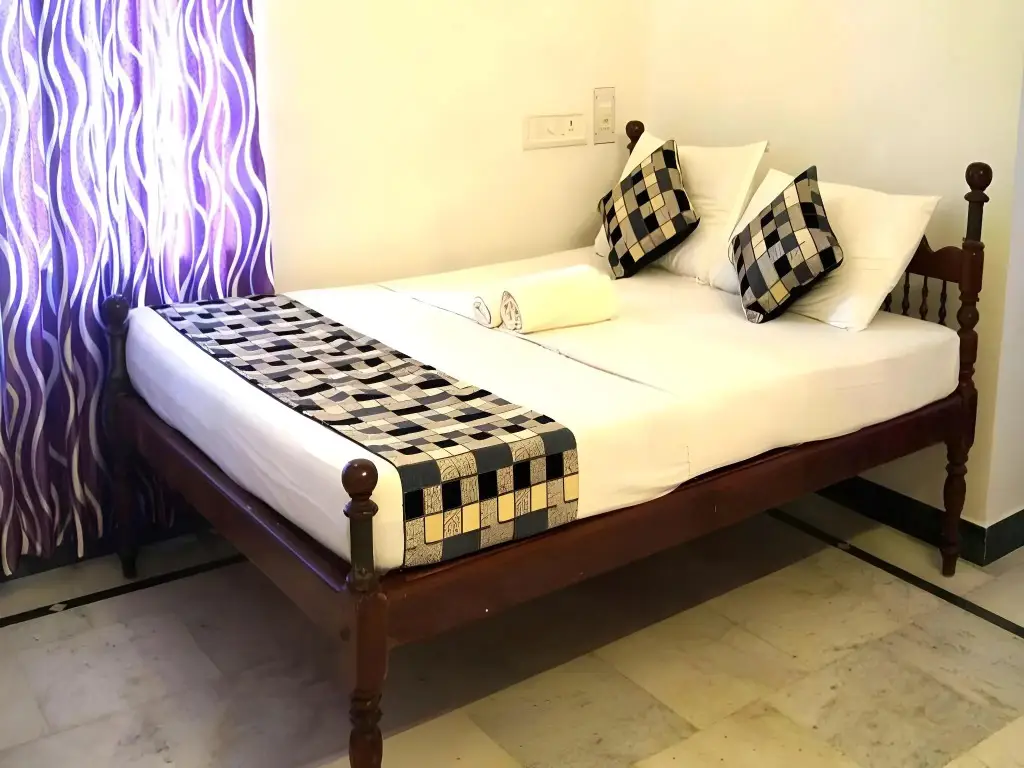 Коччи: Hotel White Rose