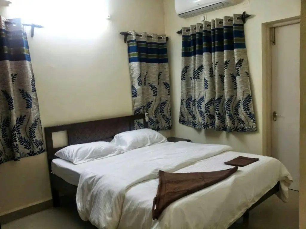 Верем: Hotel Parth Inn