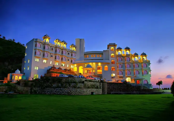 Удаипур: Bhairavgarh Palace Udaipur
