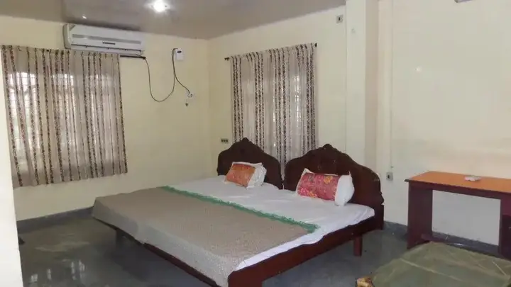 Кондотти: Pulikkal Tourist Home
