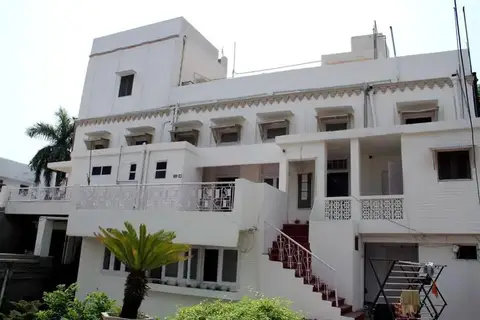 Tourist Guest House — фото 1