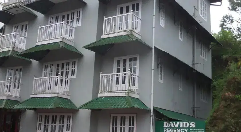 Муннар: Davids Regency