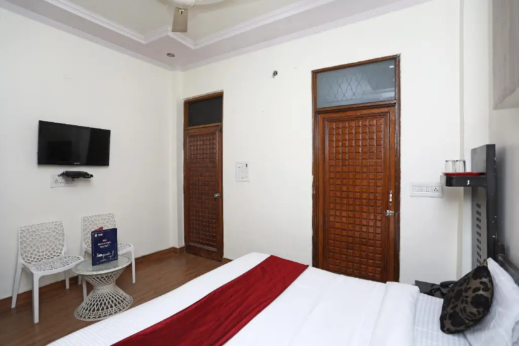 Нью-Дели: The Castle Bed  Breakfast