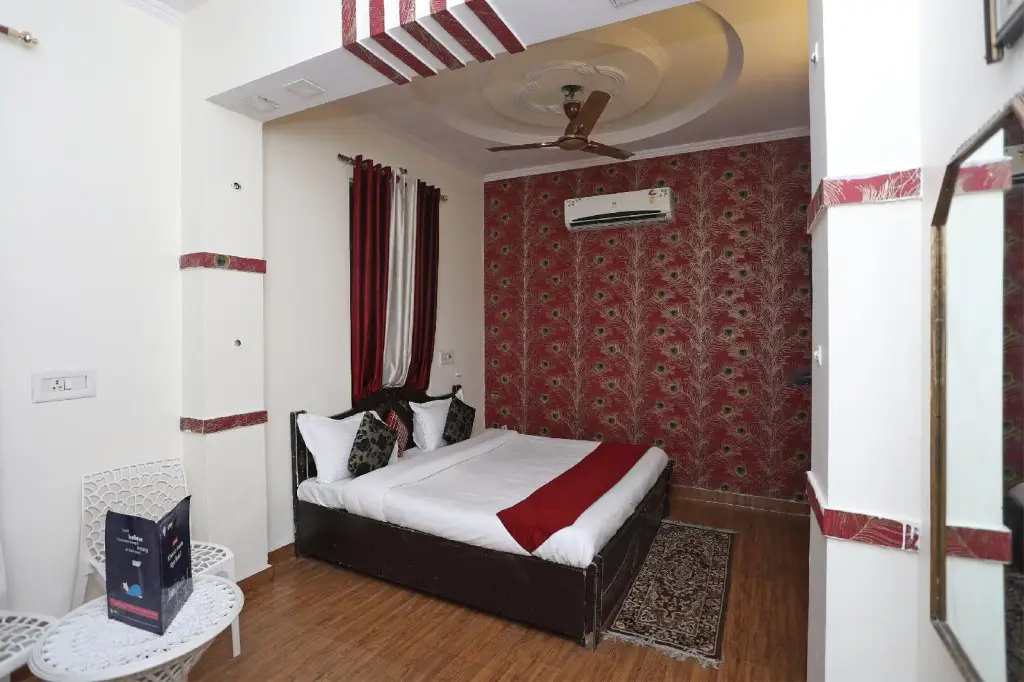 Нью-Дели: The Castle Bed  Breakfast