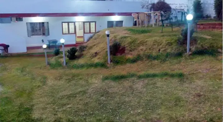 Ути: Downtown Inn