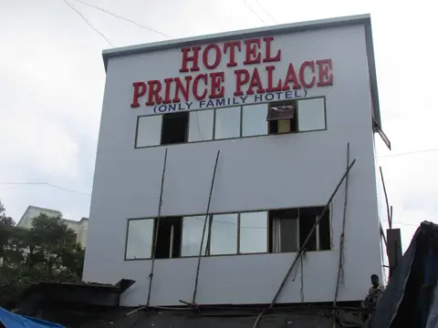 Fabhotel New Prince Palace — фото 1