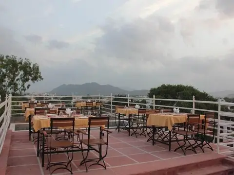 Hotel Mahima Palace — фото 1