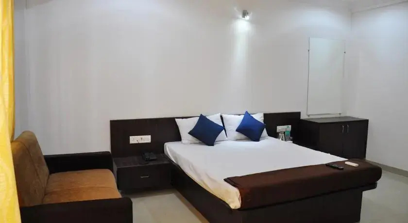 Ширди: Hotel Keshav