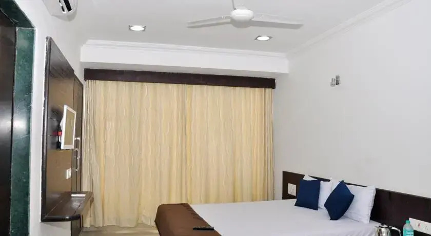Ширди: Hotel Keshav