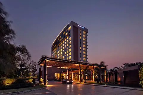Radisson Blu Hotel Guwahati — фото 1