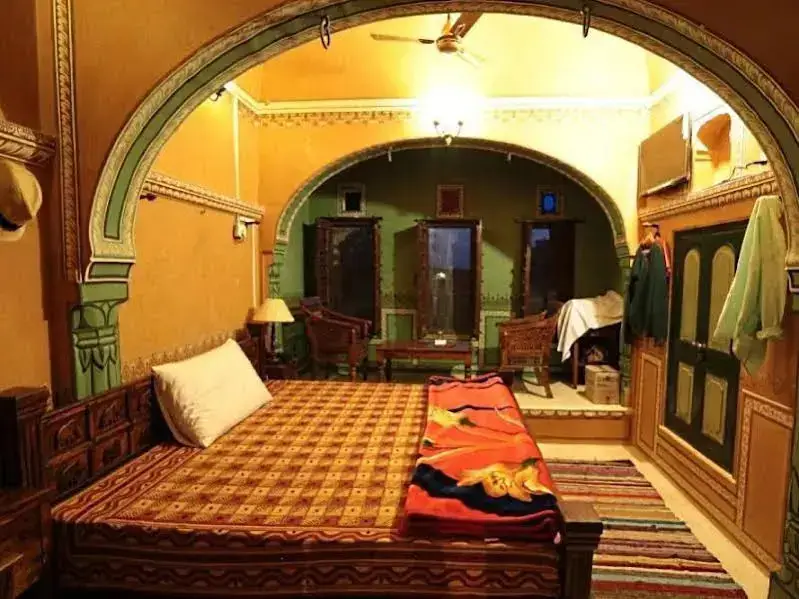 Навалгарх: Radhika Haveli Hotel
