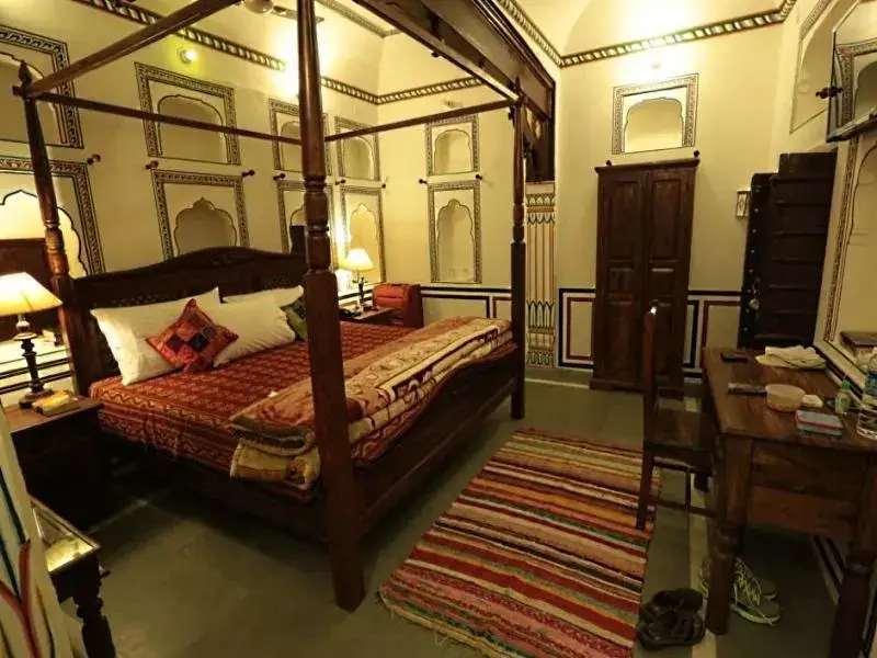 Навалгарх: Radhika Haveli Hotel