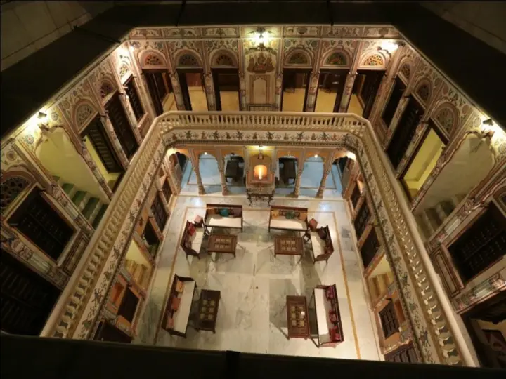 Навалгарх: Radhika Haveli Hotel
