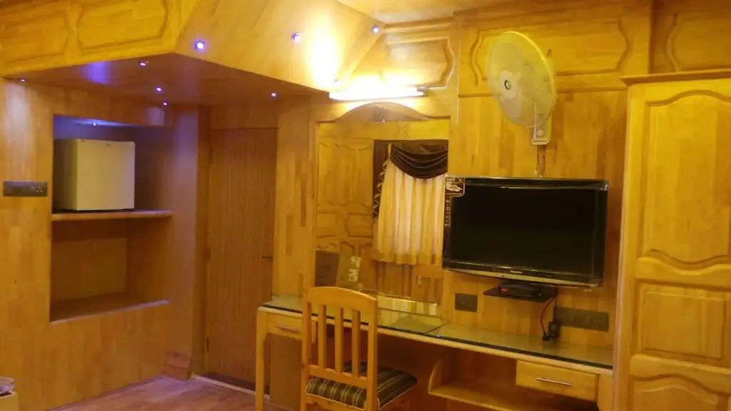 Шринагар: Shamyana Lodge and Restaurant