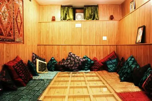Шринагар: Hotel Walisons Resorts