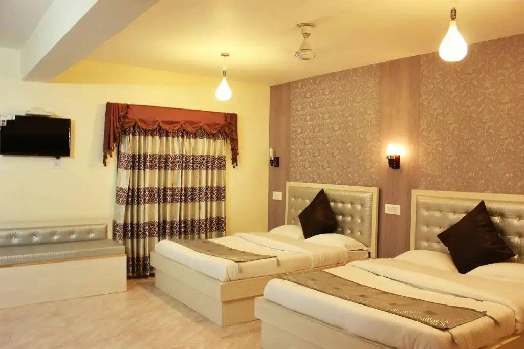Шринагар: Hotel Walisons Resorts