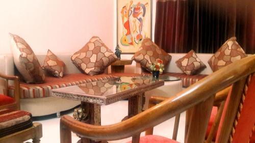Бахадрабад: B&B Haridwar