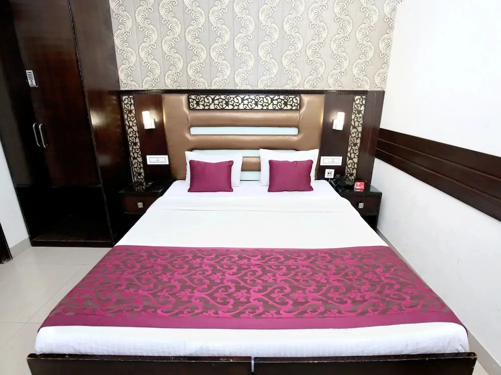 Чандигарх: Hotel JH E18HTEEN