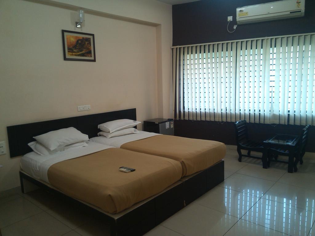 Мангалур: Hotel Veenu International