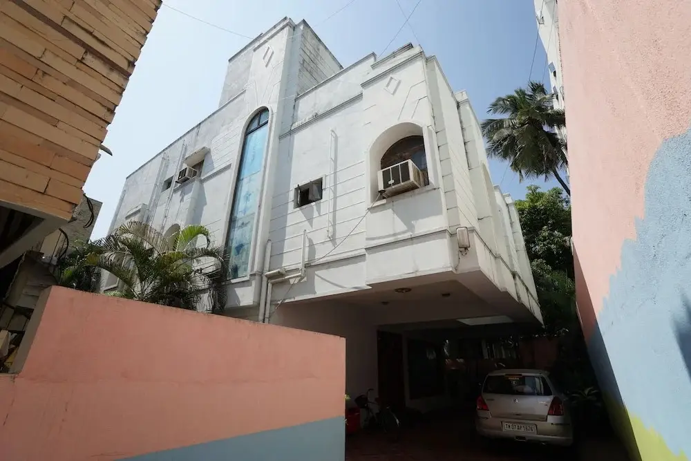 Lloyds Guest House Krishna Street - T Nagar — фото 1
