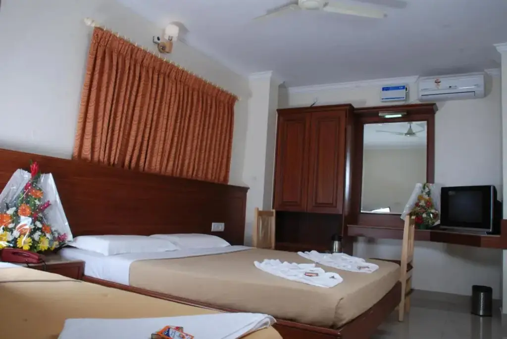 Бангалор: SNT Comforts Hotel