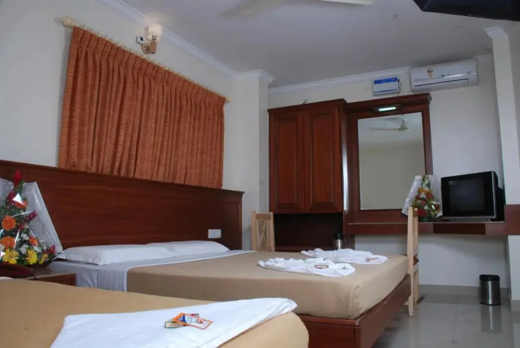 Бангалор: SNT Comforts Hotel