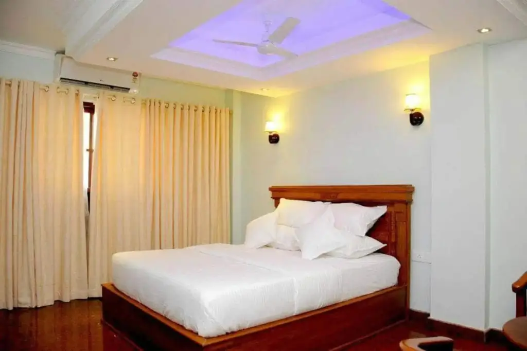 Чираккал: Sea breeze Beach Inn