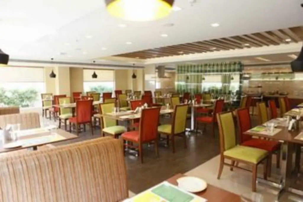Lemon Tree Hotel Shimona — фото 1