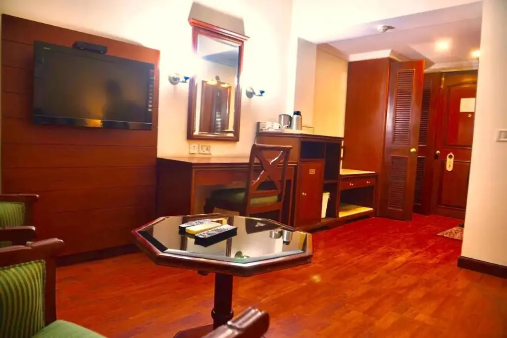 Батхинда: Hotel Sepal