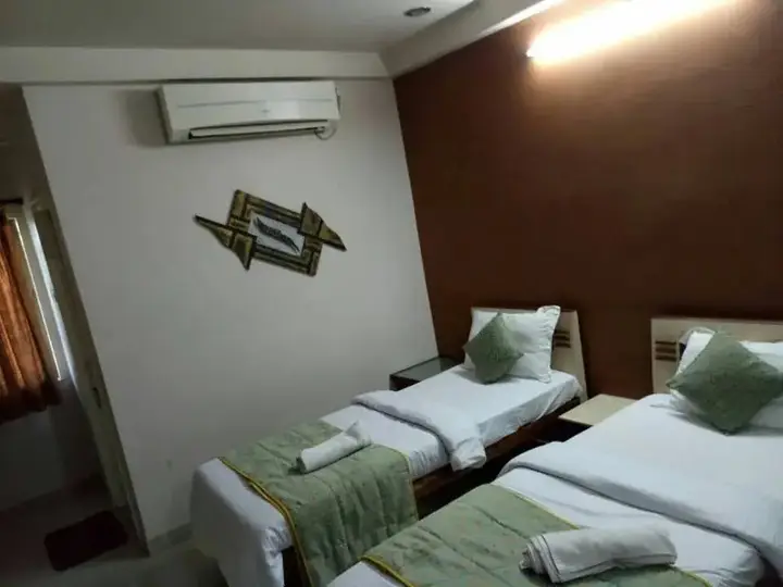 Нагпур: OYO 7439 Hotel Gayatri Inn Annex