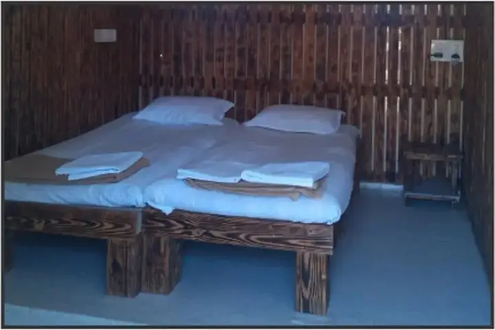 Хандала: Sadabahar Moments - Hostel