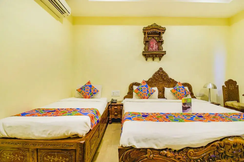 Ширди: FabHotel Paradise For You