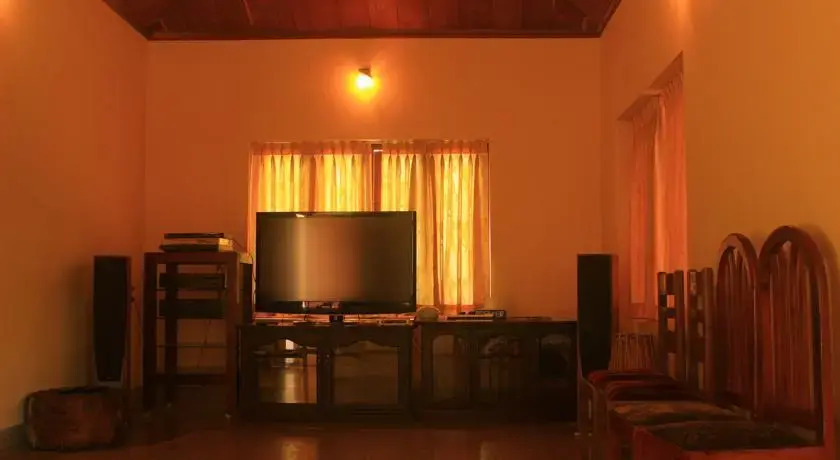 Коччи: Gigis Home