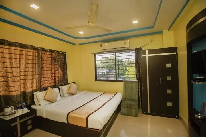 Силигури: Sundaram Palace