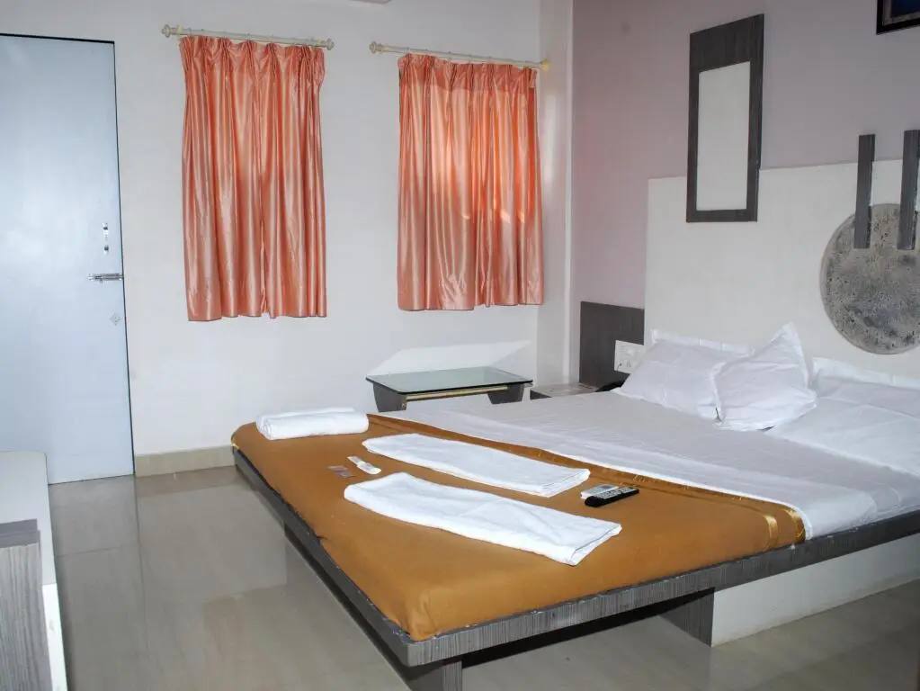 Сомнатх: Hotel Shubh Suvidha