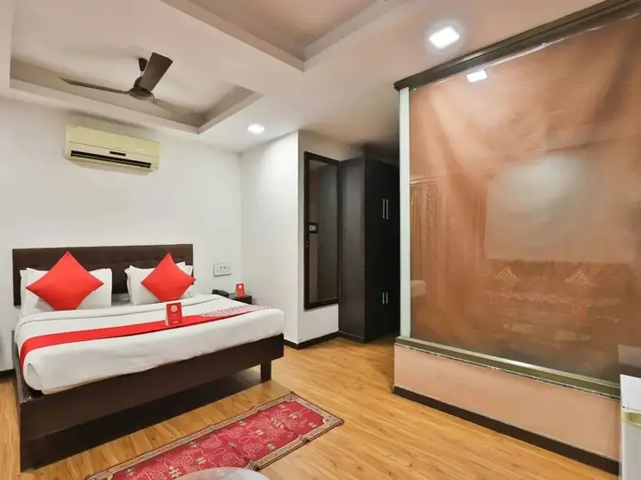 Вадодара: OYO Hotel Dash Continental