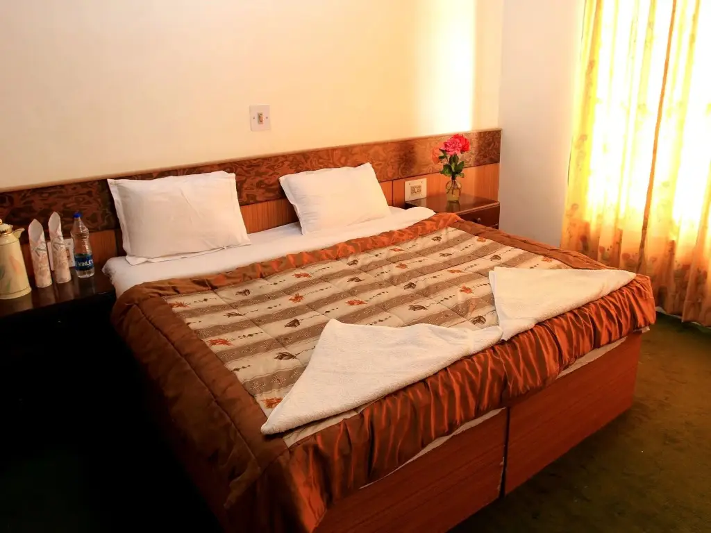 Лех: TIH Hotel Mahay Palace