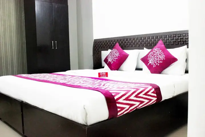 Нью-Дели: Hotel Manzil