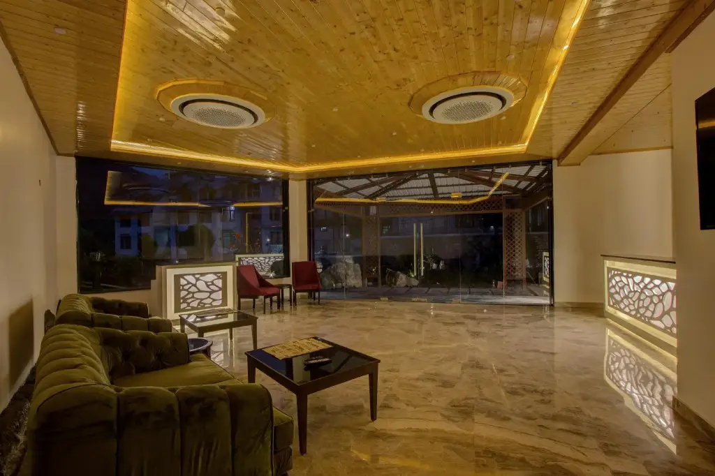 Манали: Woodrock Hotel Manali