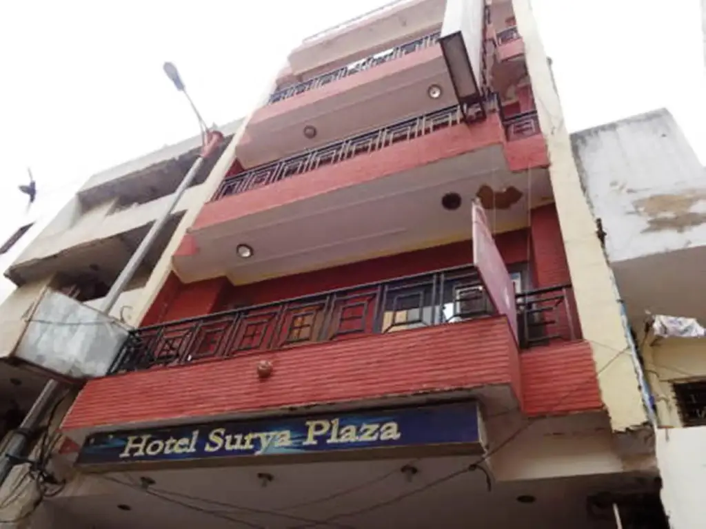 Hotel Surya Plaza — фото 1