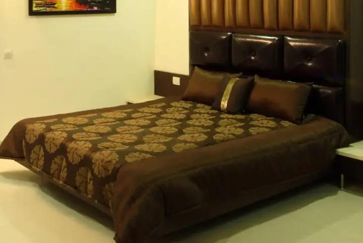 Нью-Дели: Hotel Surya Plaza